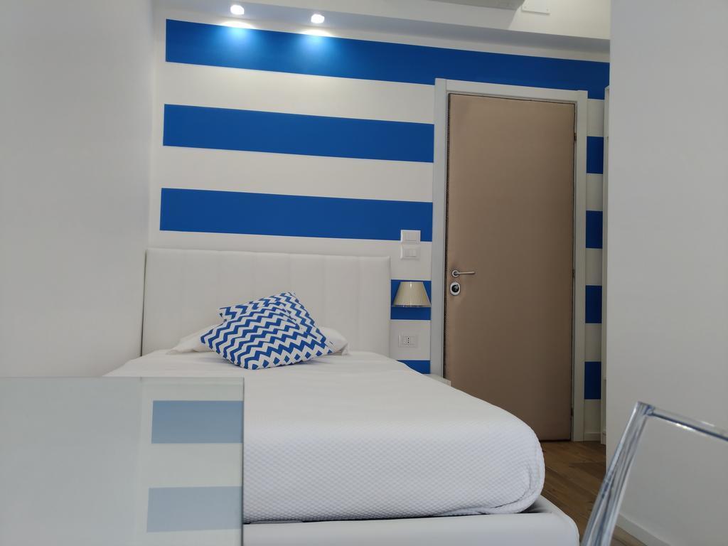 Hotel Domus Nova à Reggio de Calabre Extérieur photo