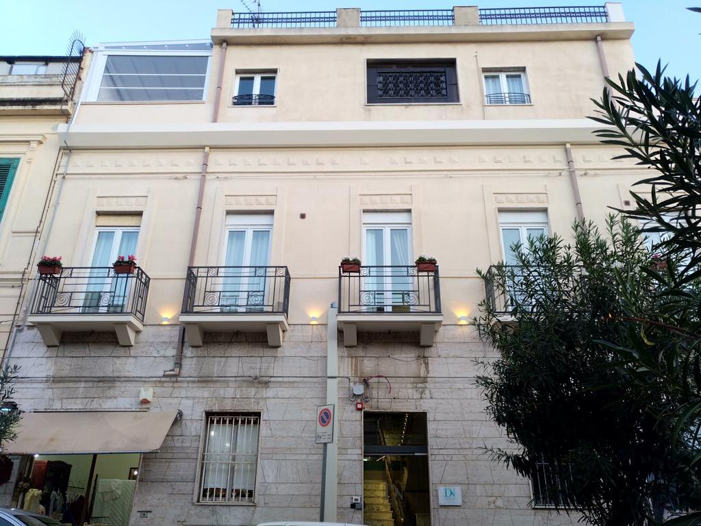 Hotel Domus Nova à Reggio de Calabre Extérieur photo