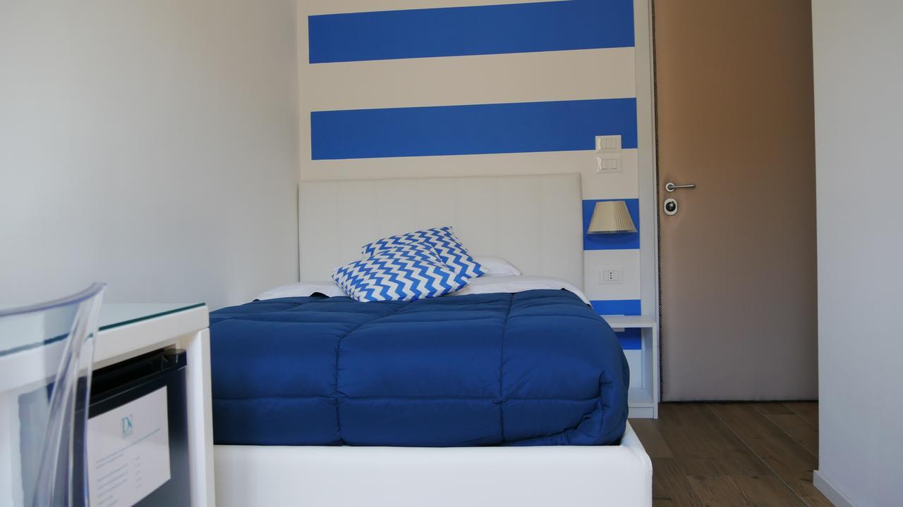 Hotel Domus Nova à Reggio de Calabre Extérieur photo