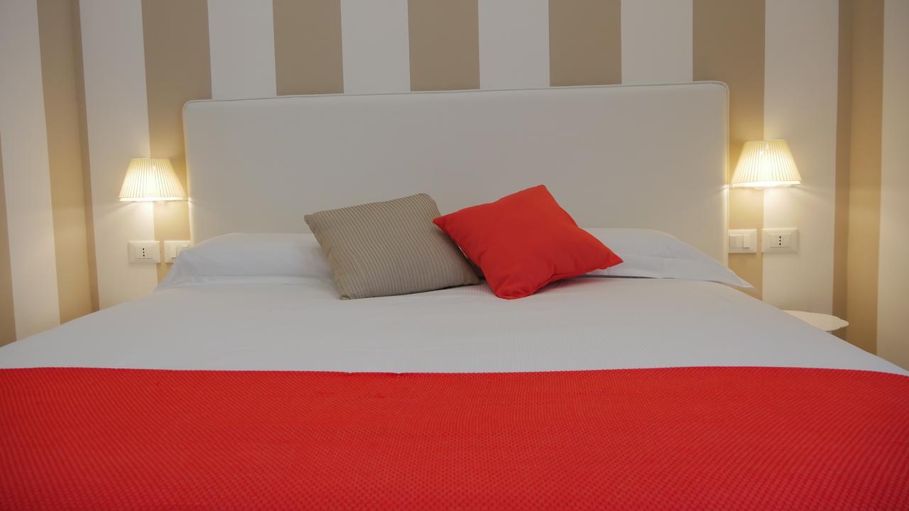 Hotel Domus Nova à Reggio de Calabre Extérieur photo
