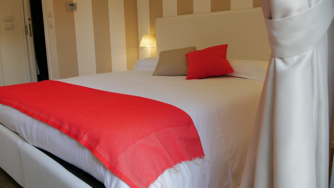 Hotel Domus Nova à Reggio de Calabre Extérieur photo