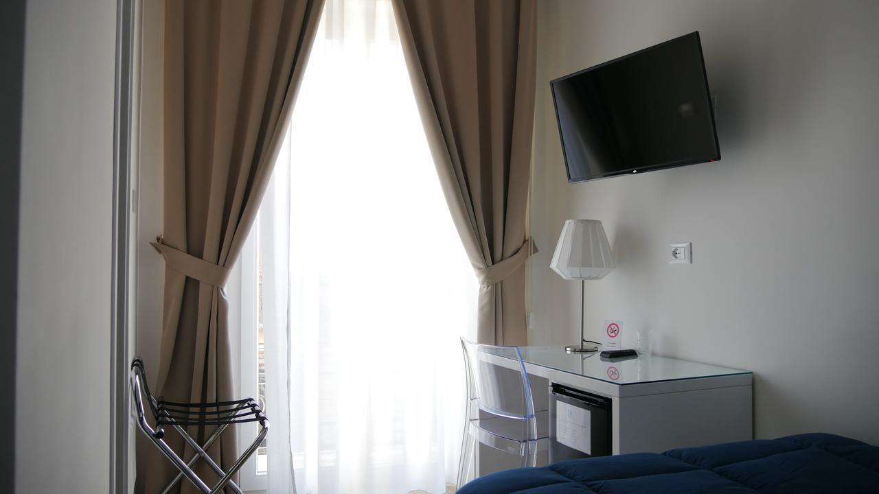 Hotel Domus Nova à Reggio de Calabre Extérieur photo