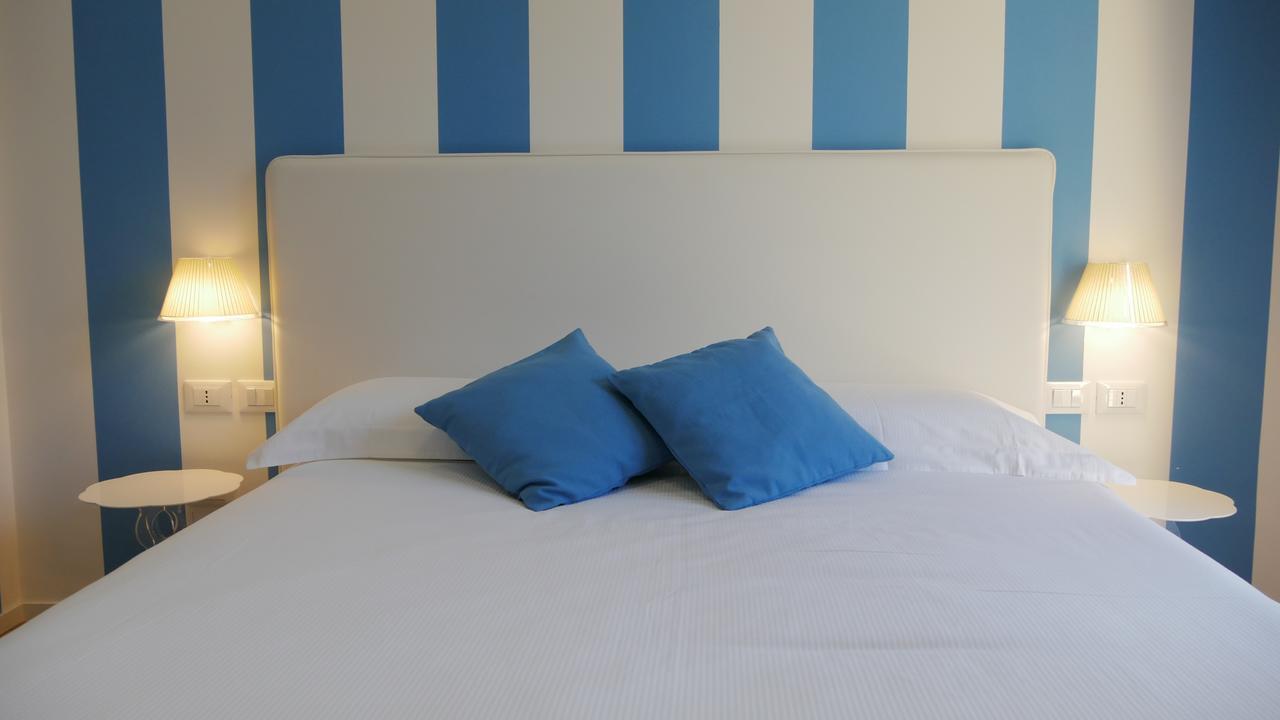 Hotel Domus Nova à Reggio de Calabre Extérieur photo