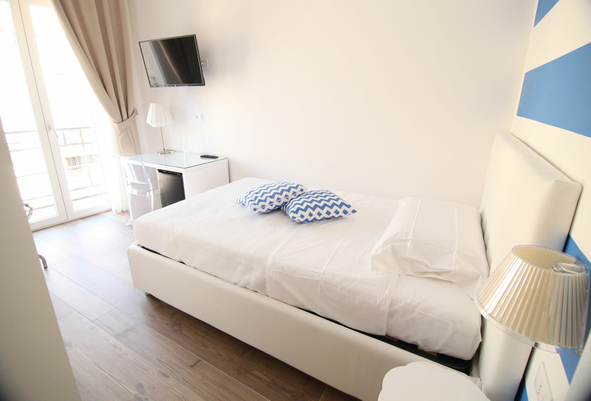 Hotel Domus Nova à Reggio de Calabre Extérieur photo
