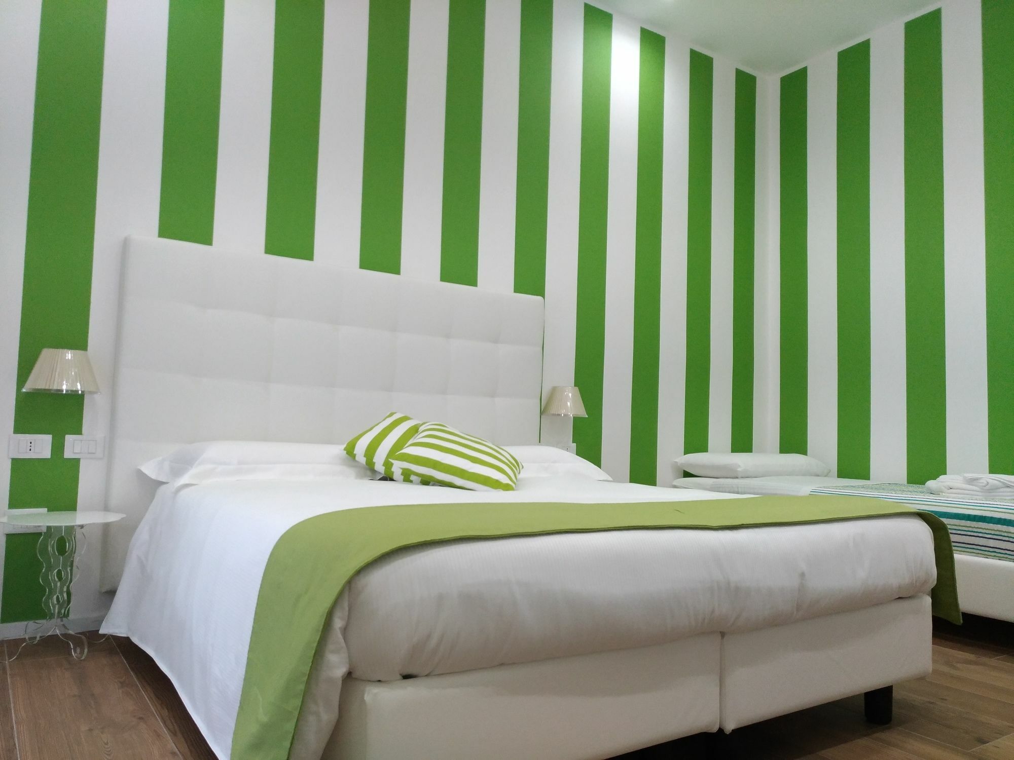 Hotel Domus Nova à Reggio de Calabre Extérieur photo